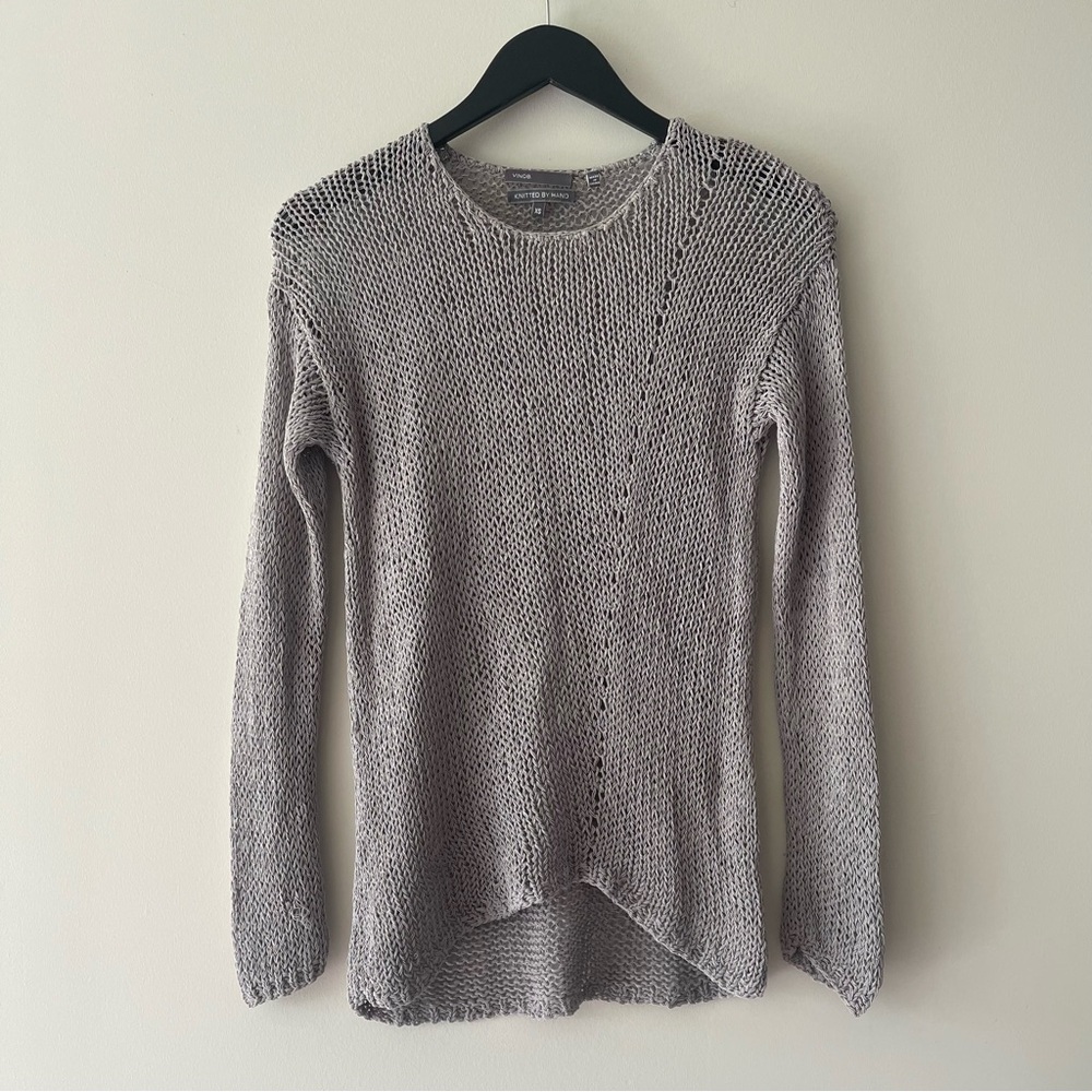 VINCE Hand Knitted Crew Neck Long Sleeve Sweater Top in Gray